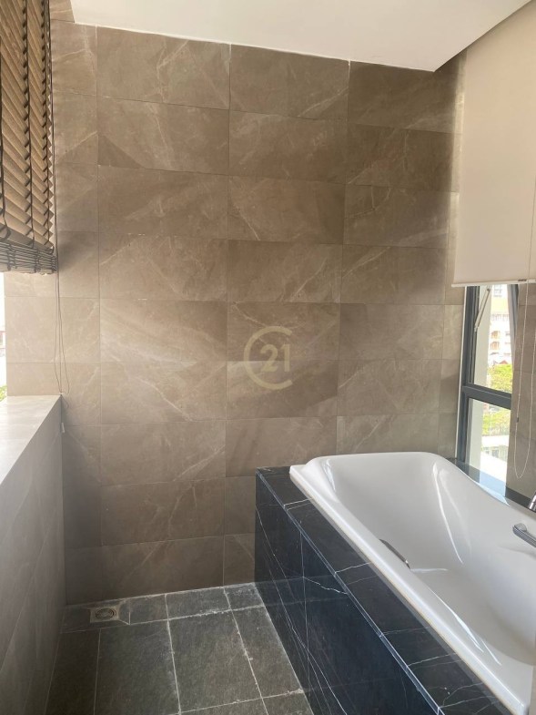 Beautiful Apartment Located Beong Reang