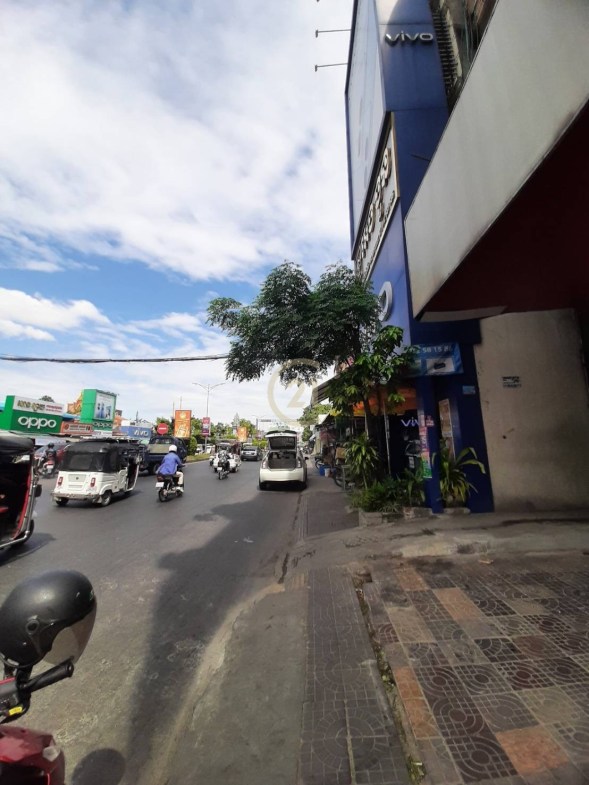 Shophouse for rent at Steng Meanchey