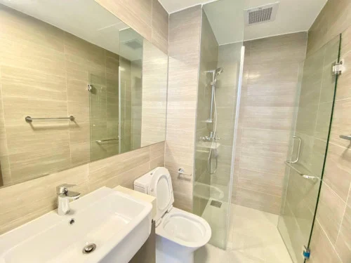 LUXERY THREE BEDROOM FOR RENT