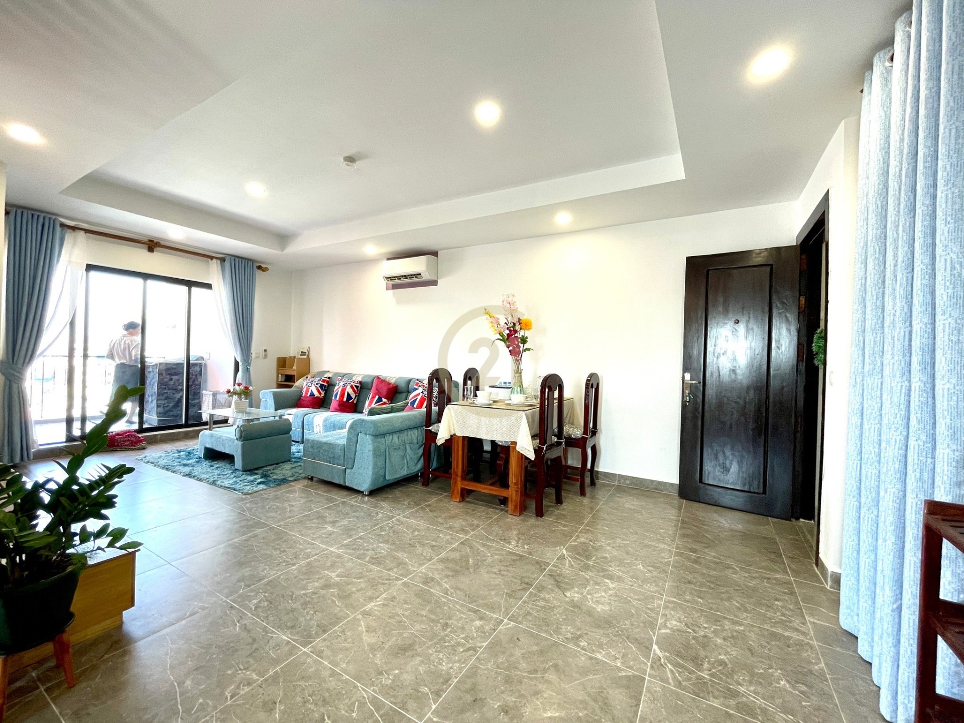 Luxury Two bedroom for rent at Toul Tom Poung