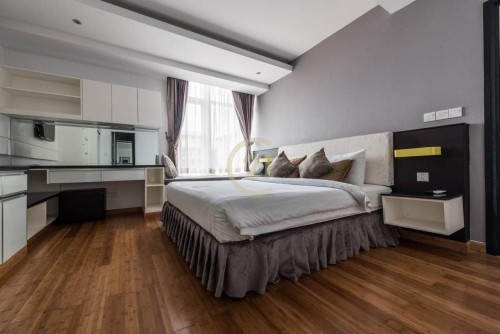 1 LUXERY TWO BEDROOM FOR RENT