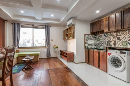 WESTERN STUDIO ROOM FOR RENT