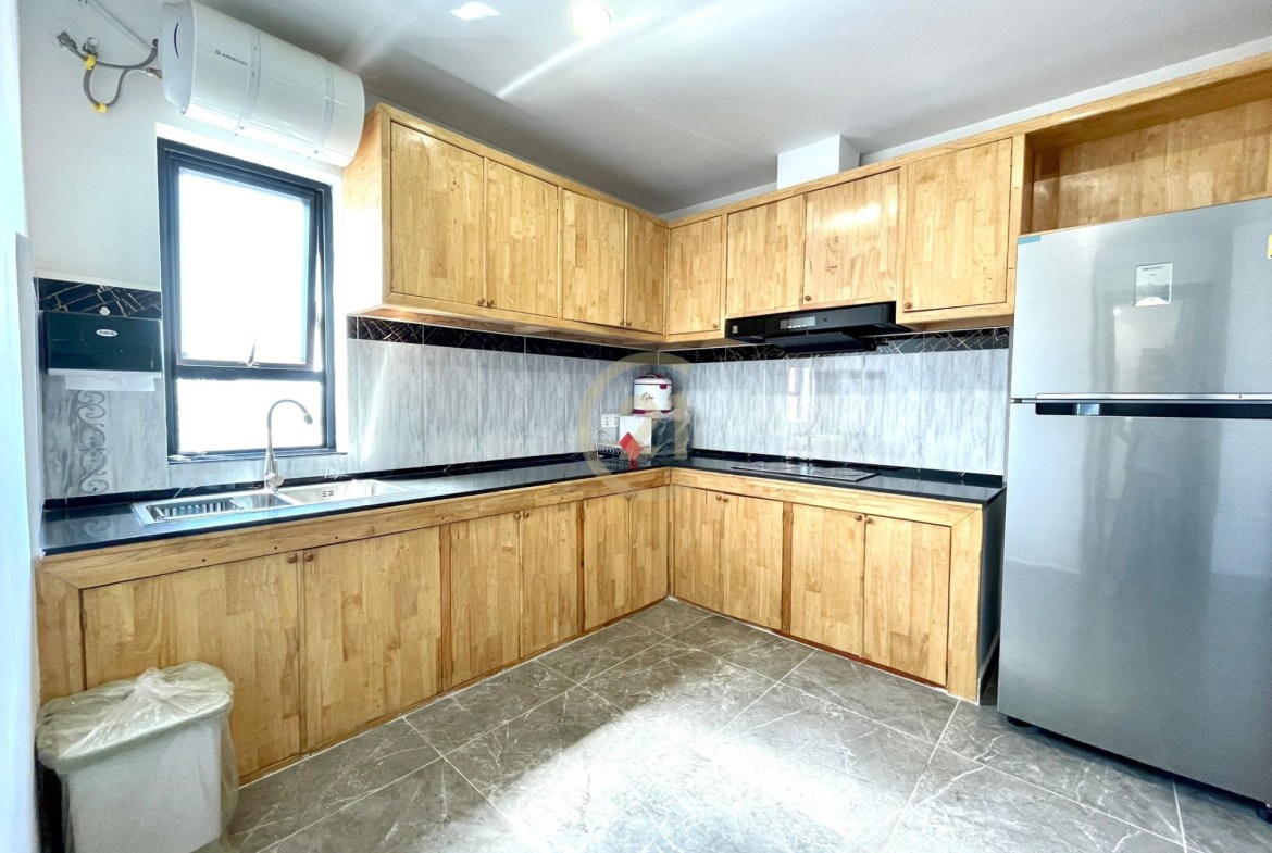 Luxury Two bedroom for rent at Toul Tom Poung