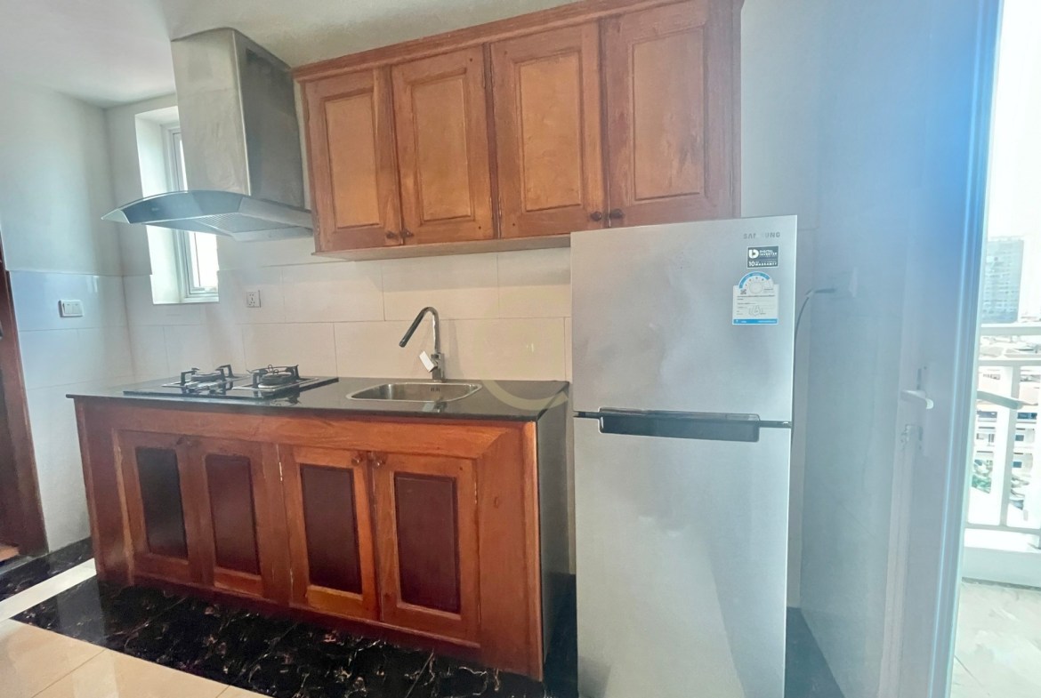 Spacious 2 Bedroom Available BKK3 Area