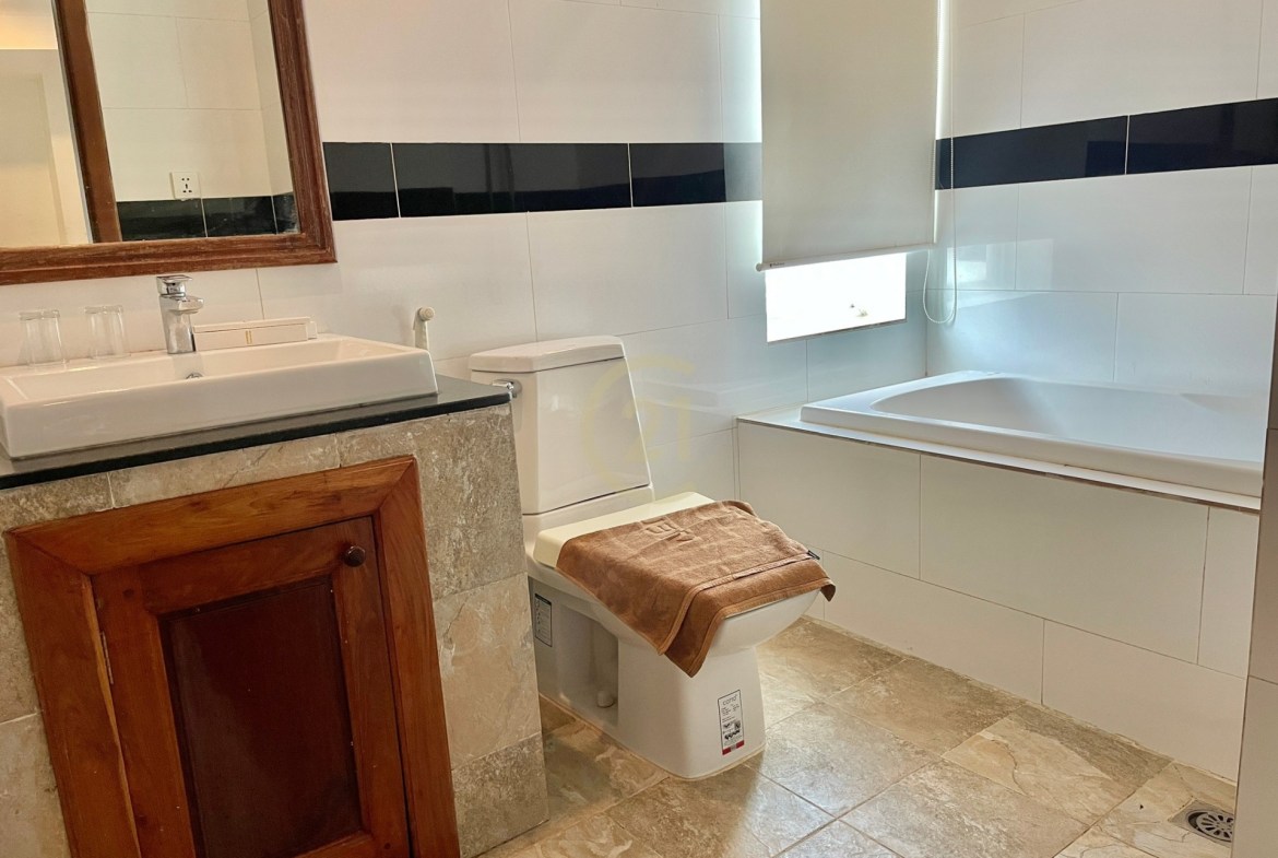 Spacious 2 Bedroom Available BKK3 Area