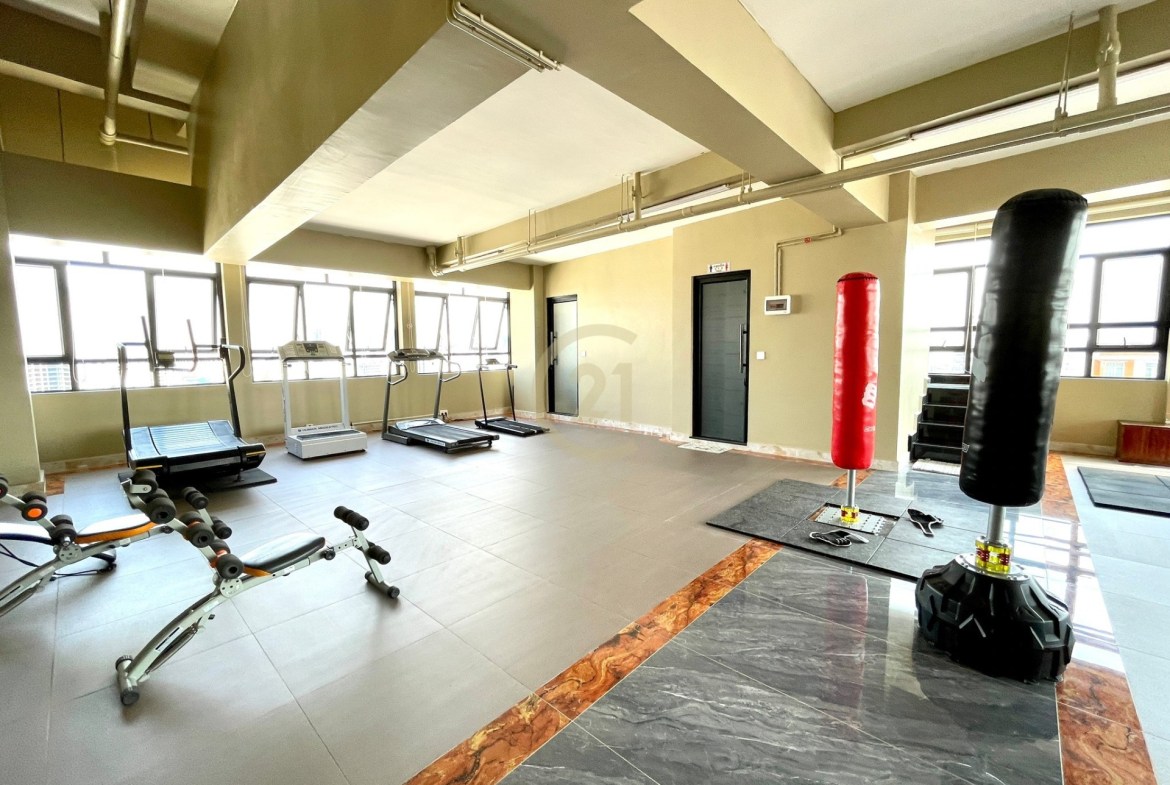 Luxury Two bedroom for rent at Toul Tom Poung