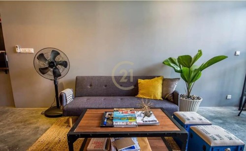 2 RENOVATE TWO BEDROOM FOR RENT