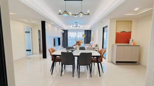 LUXERY THREE BEDROOM FOR RENT