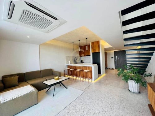WESTERN DUPLEX ROOM FOR RENT