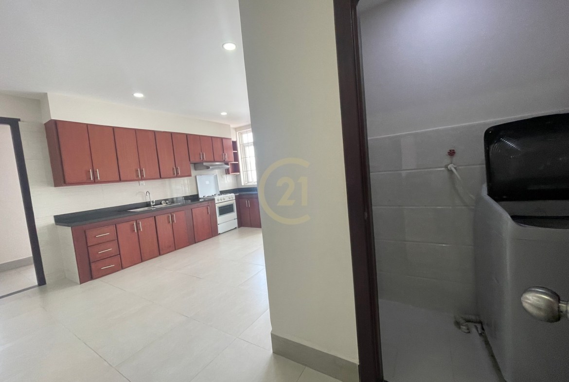 Spacious 3 Bedroom Available Olympic Area