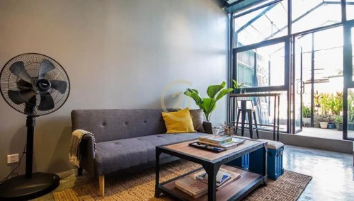 3 RENOVATE TWO BEDROOM FOR RENT