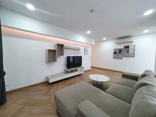 MODERN ONE BEDROOM FOR RENT