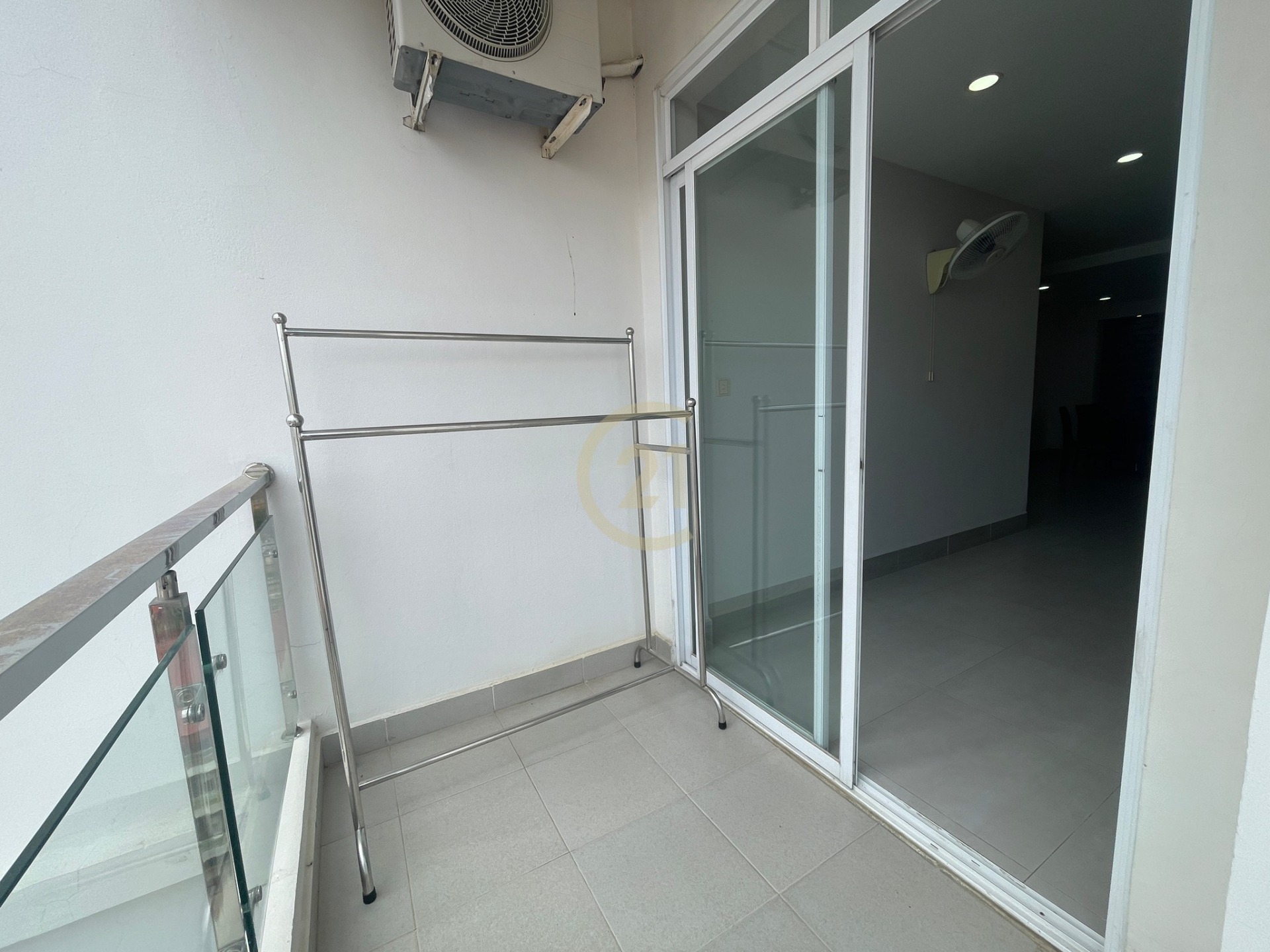 Spacious 3 Bedroom Available Olympic Area