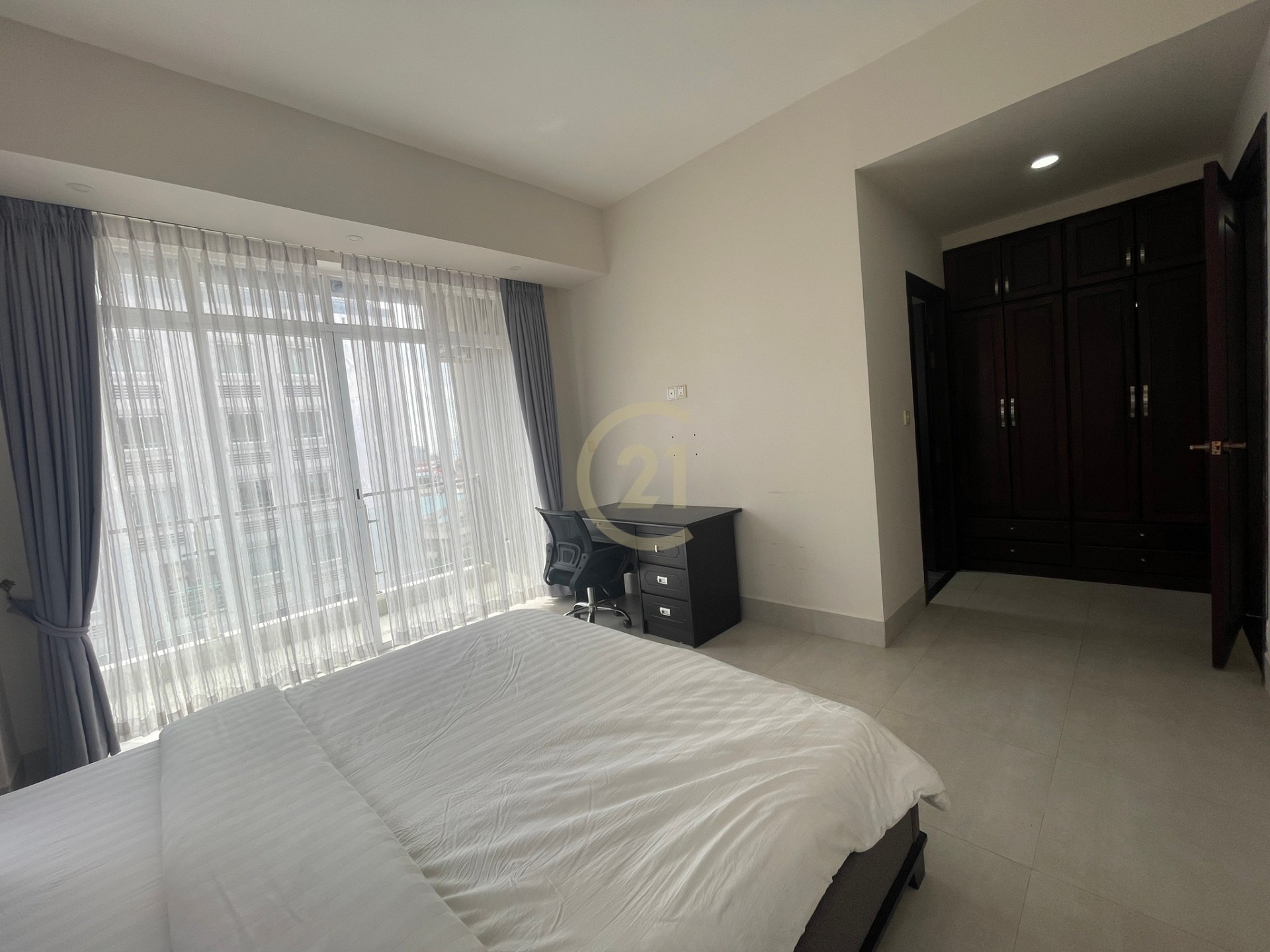 33A19770-ABFC-4B46-85BA-81FB54604472