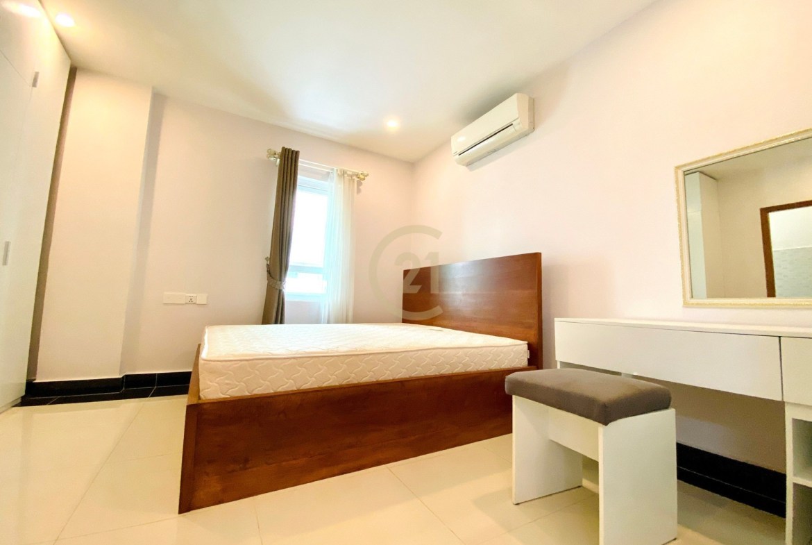 Modern Two bedroom for rent at Boeng Trobaek