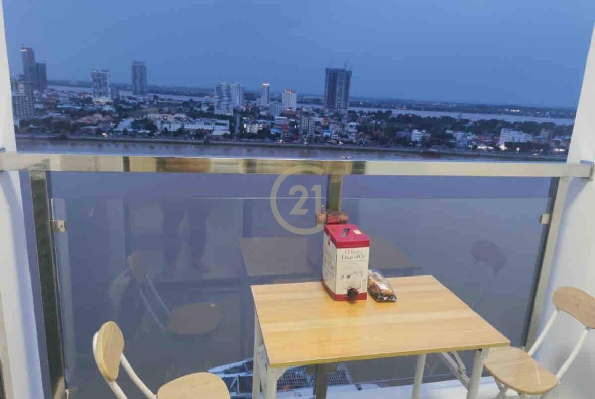Nice Studio Room With THe Most Stunning View ( Riverside )