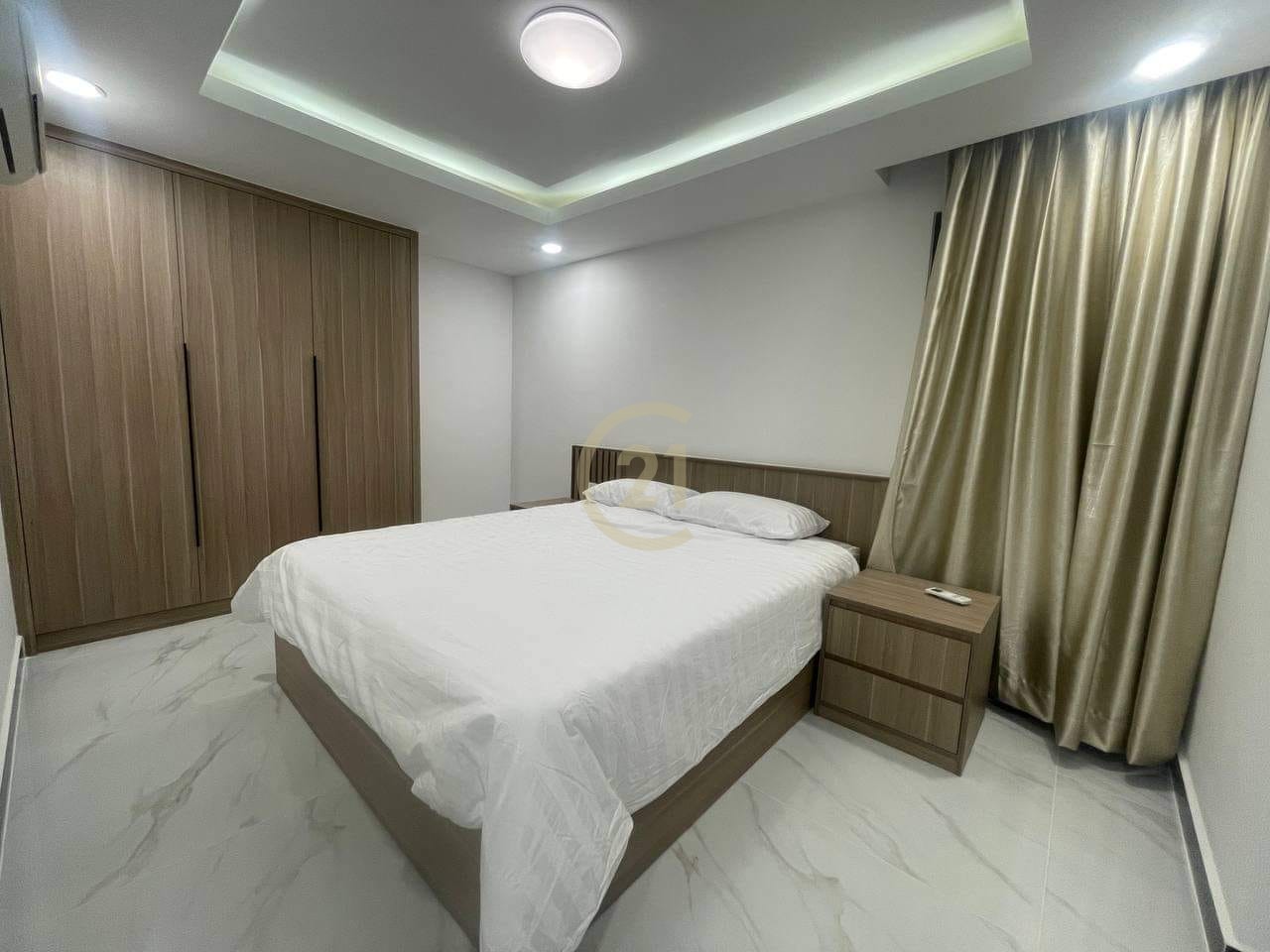 Luxury three bedroom for rent with fully furniture