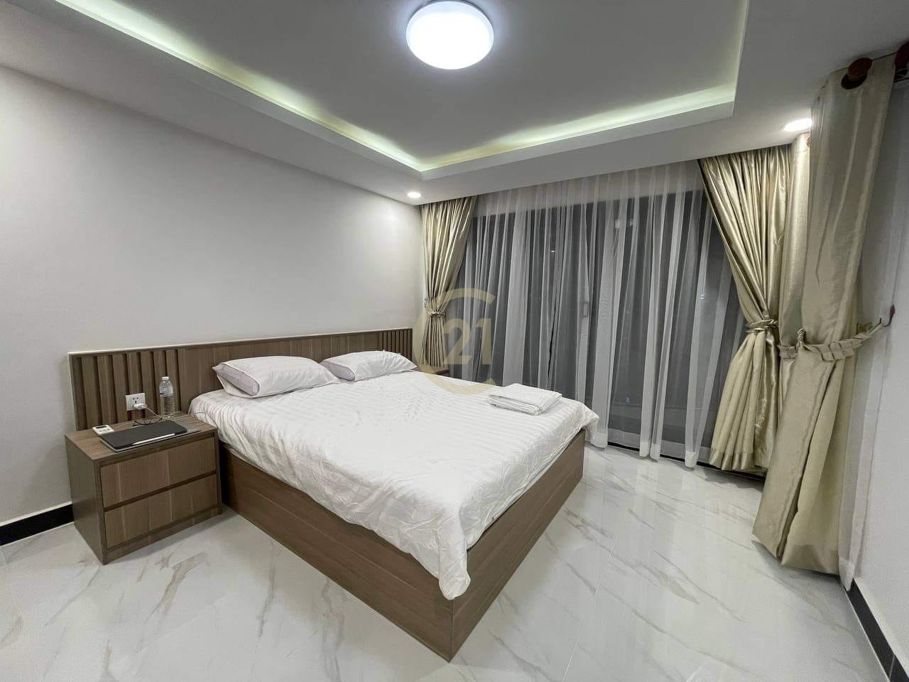 Luxury three bedroom for rent with fully furniture