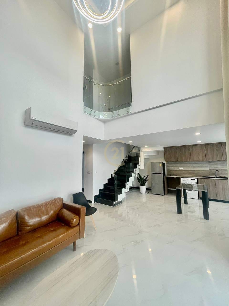 Luxury three bedroom for rent with fully furniture