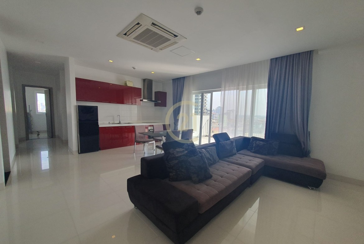 Beautiful 3 bedrooms Penthouse With Fully Furnished (TTP)