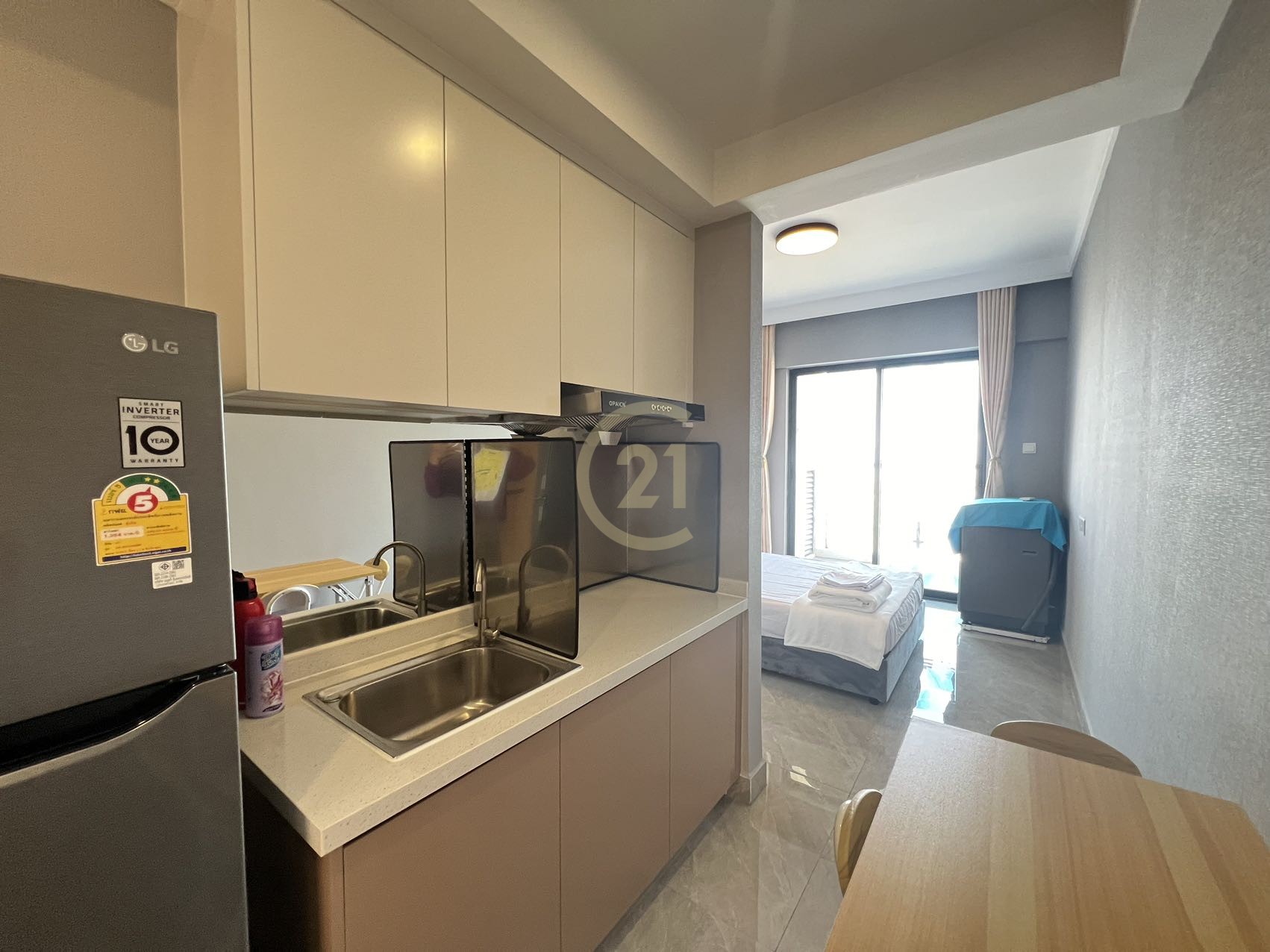 42fcd1d6986d7a1baae2a7969f4c1d9