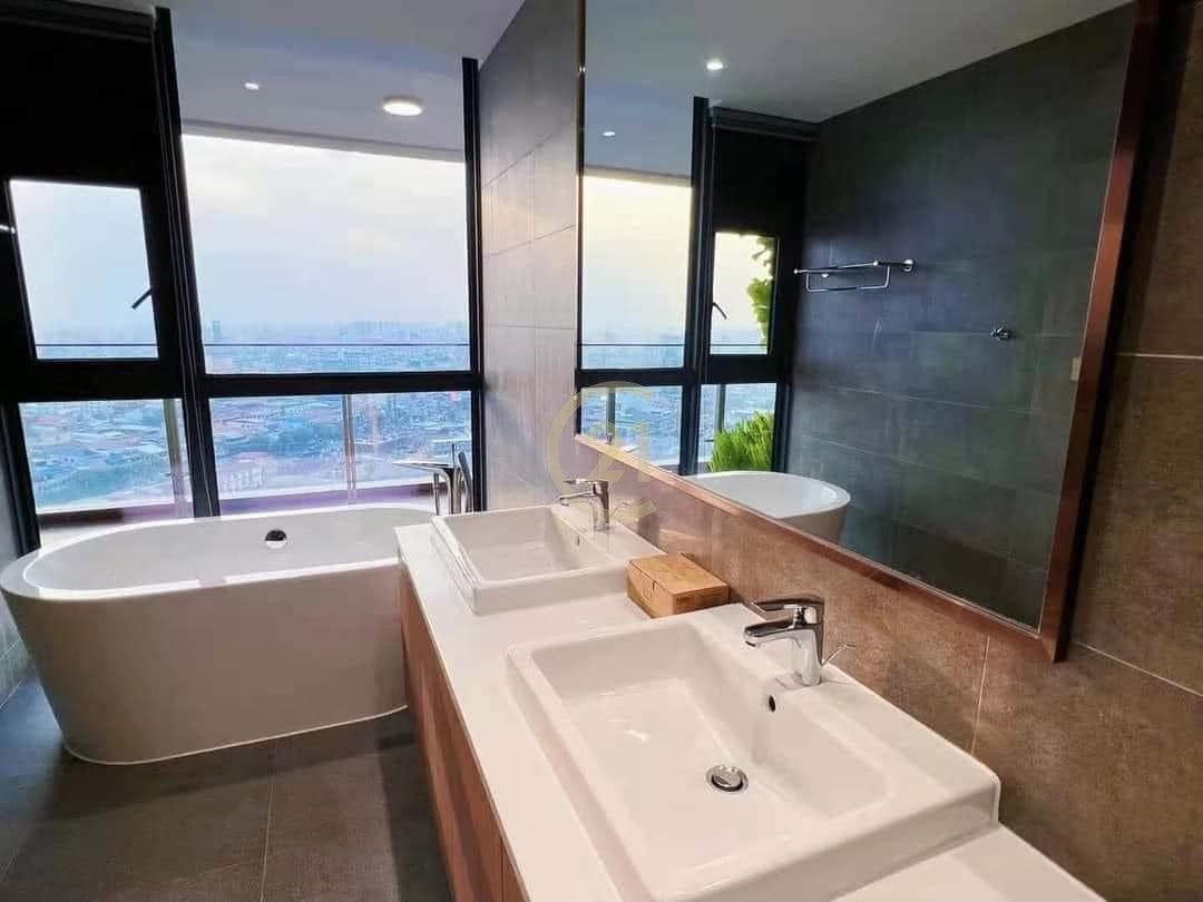 Luxury two bedroom for rent with fully furniture