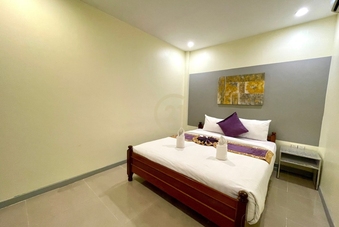 Modern studio room for rent at BKK2