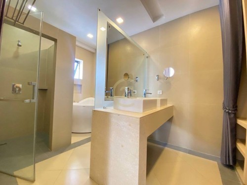LUXERY TWO BEDROOM FOR RENT
