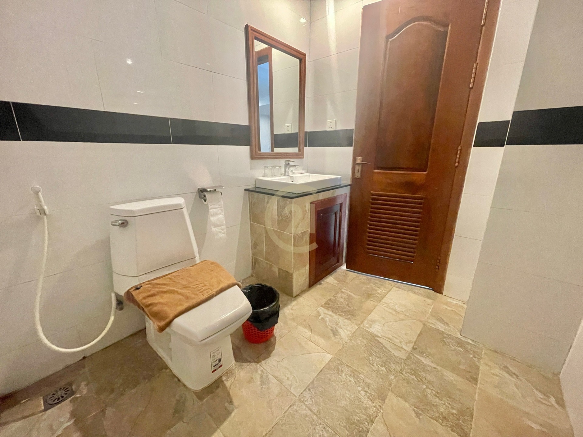 Spacious 2 Bedroom Available BKK3 Area