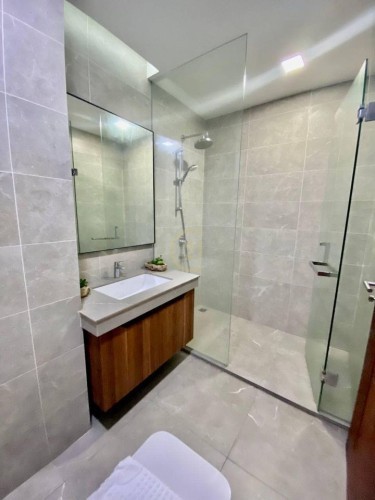 6 MODERN ONE BEDROOM FOR RENT