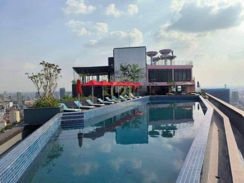 LUXERY ONE BEDROOM FOR RENT