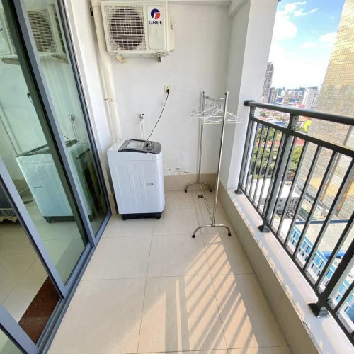 NICE THREE BEDROOM FOR RENT