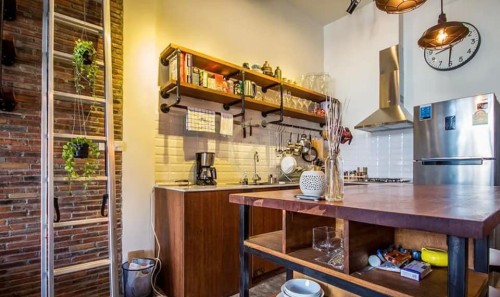 7 RENOVATE TWO BEDROOM FOR RENT