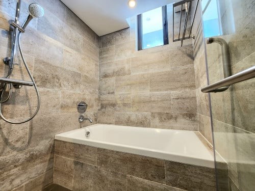 WESTERN TWO BEDROOM FOR RENT
