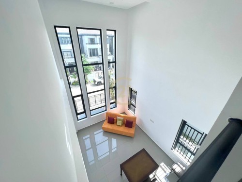 7 NICE VILLA FOR RENT