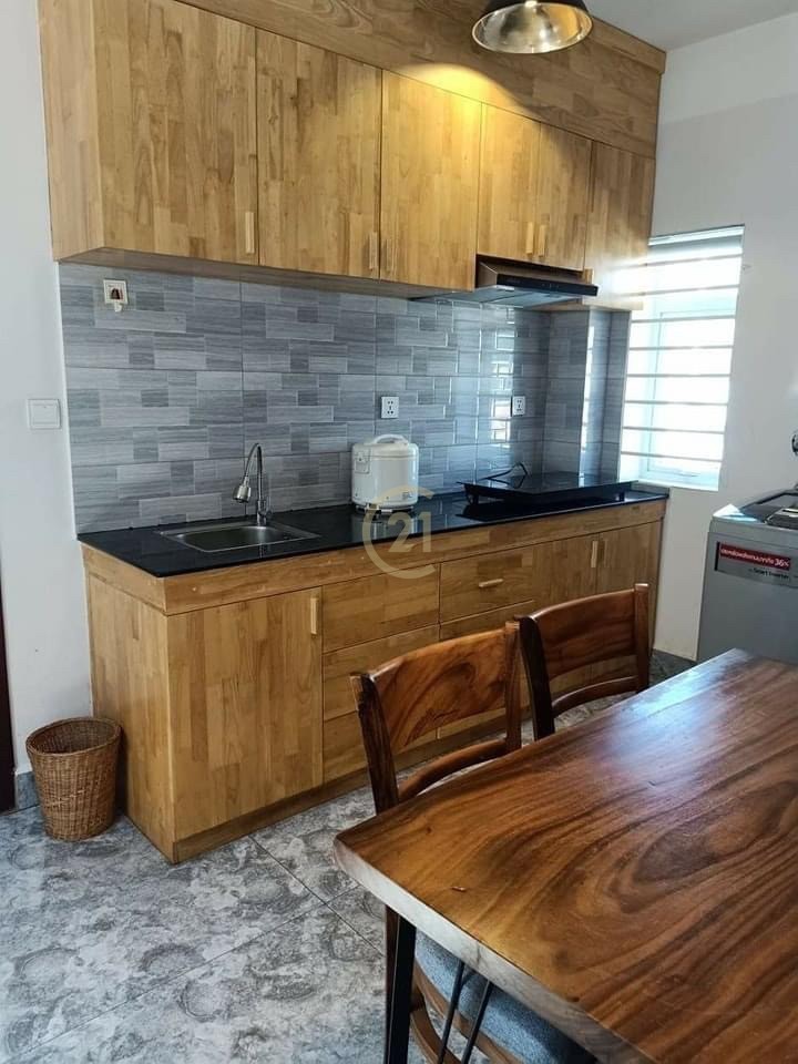 78D85C8F-E273-4BF0-A974-A1150F85B787