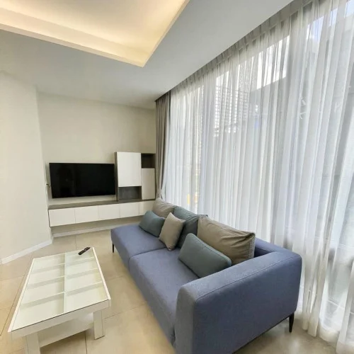 LUXERY THREE BEDROOM FOR RENT
