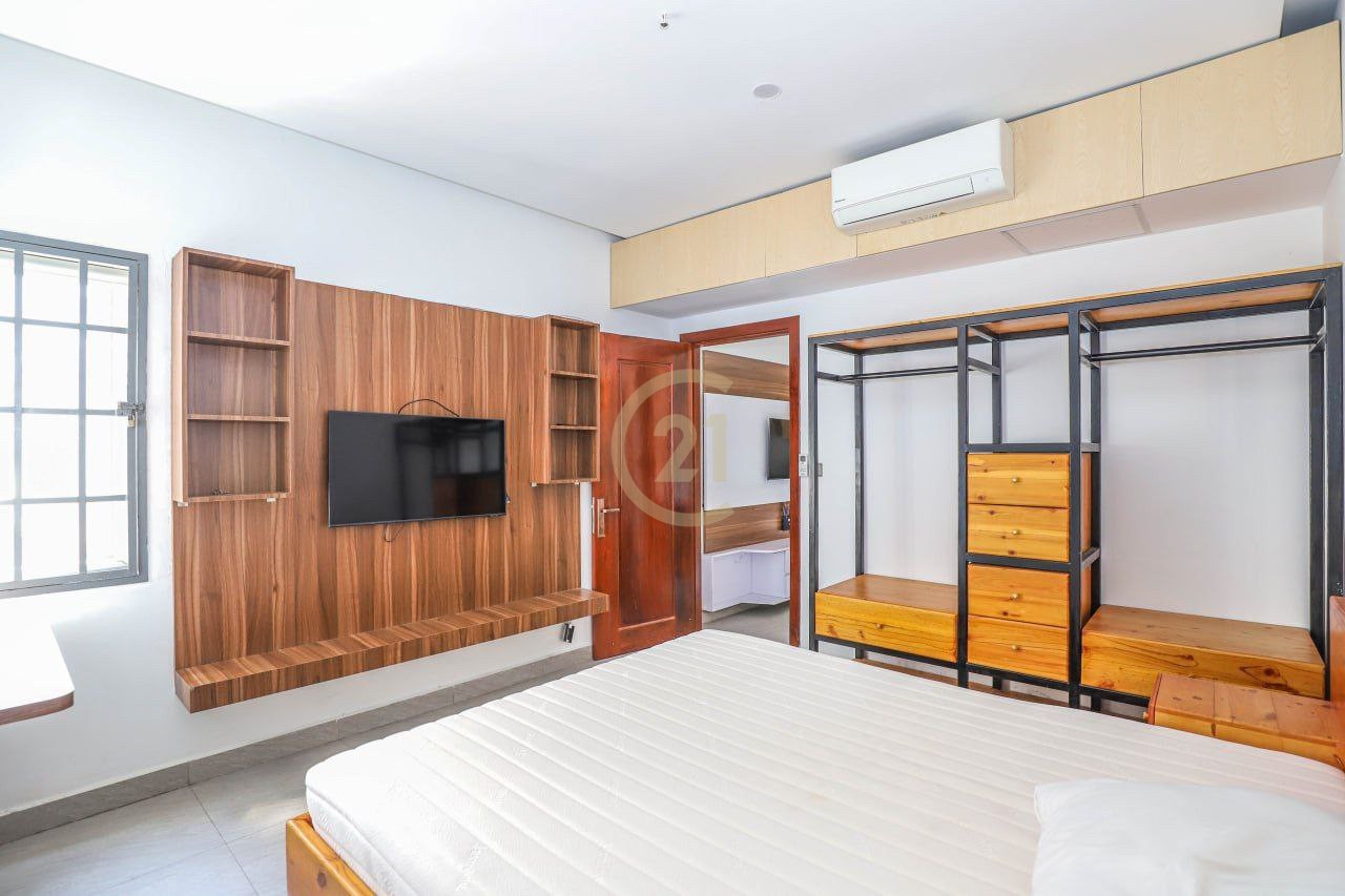 Modern one bedroom for rent at DounPenh
