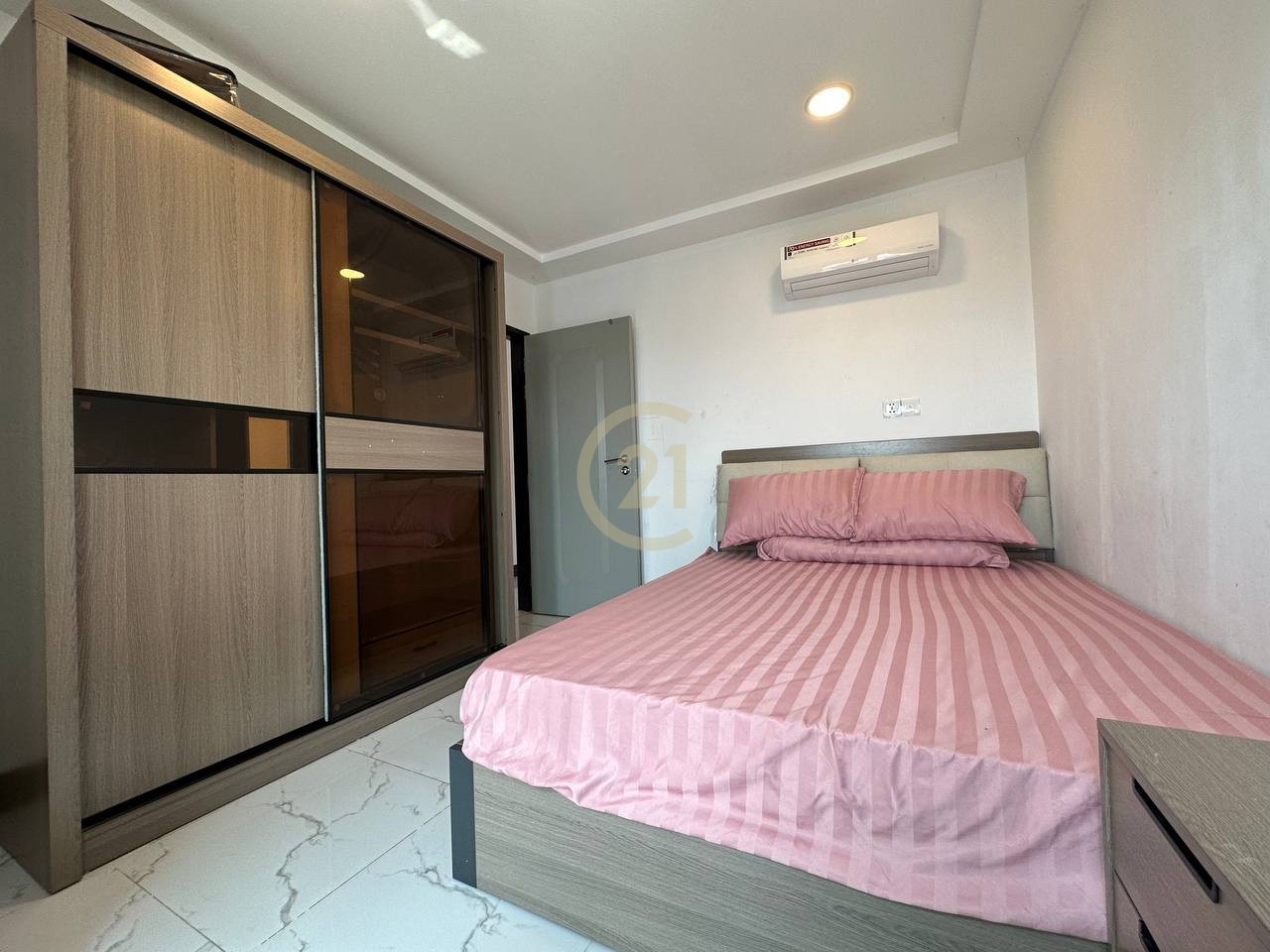 88FA9622-5420-4BAB-AC38-F68A71C61AD9 2 Bed serviced apartment for rent | 7 makara