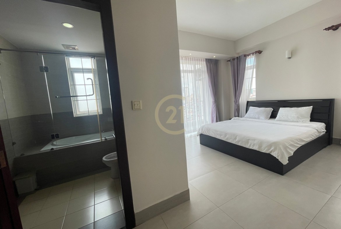 Spacious 3 Bedroom Available Olympic Area