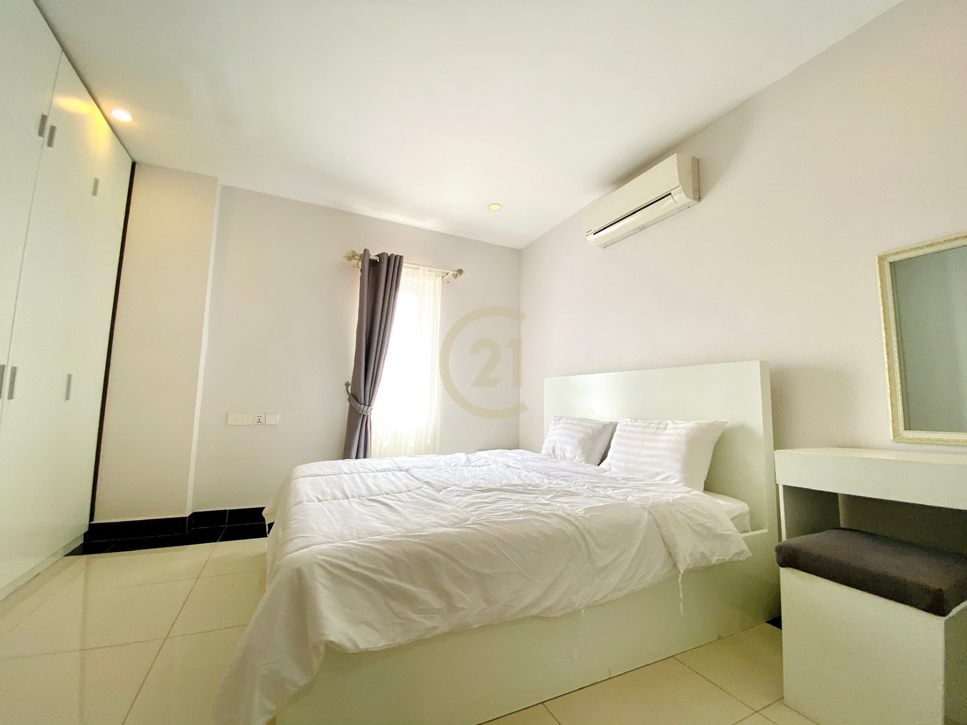 Modern Two bedroom for rent at Boeng Trobaek