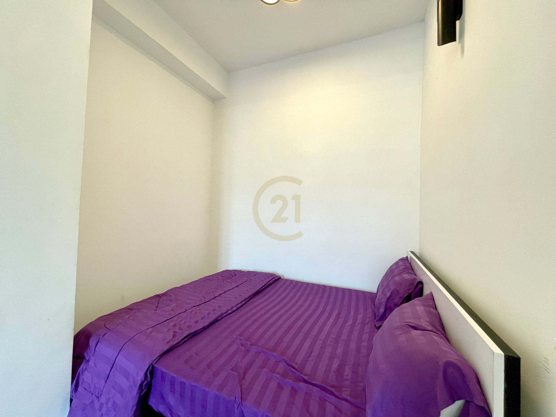 Brand New studio room for rent at BKK3
