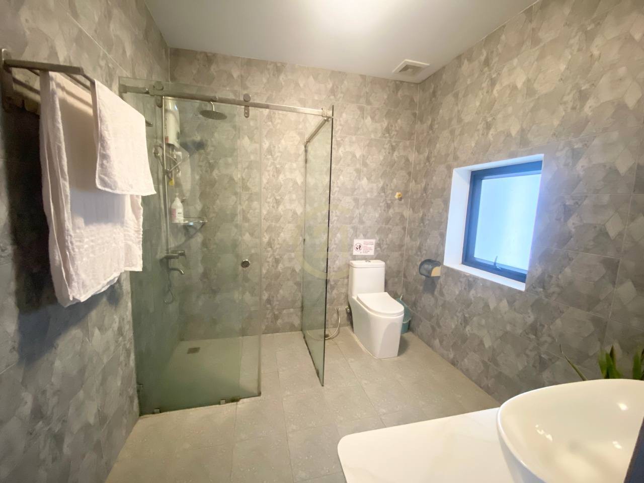Brand new two bedroom for rent at Dounpenh