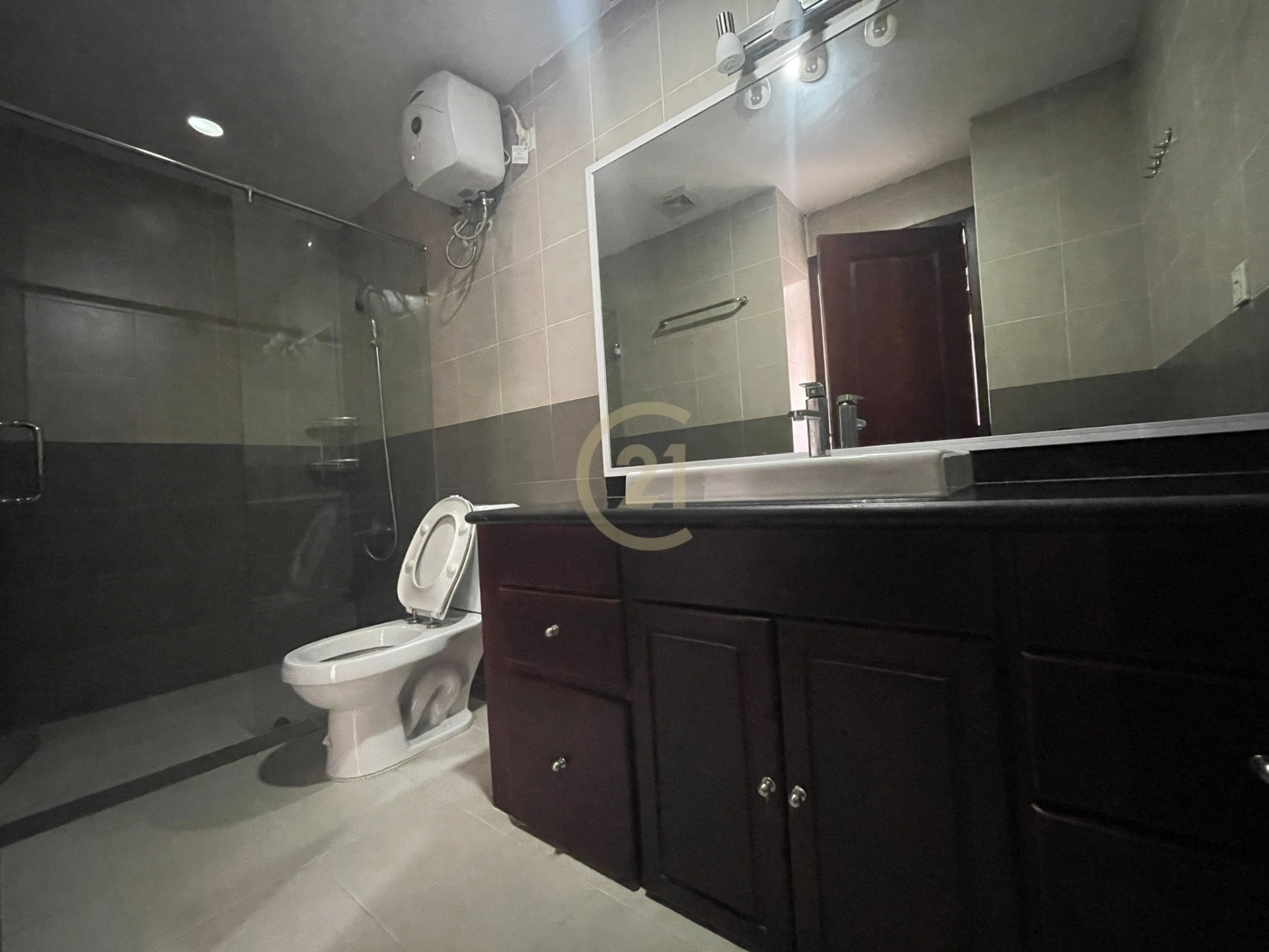 B92E0980-C7EF-40AC-A5D9-5163DB72B6D1