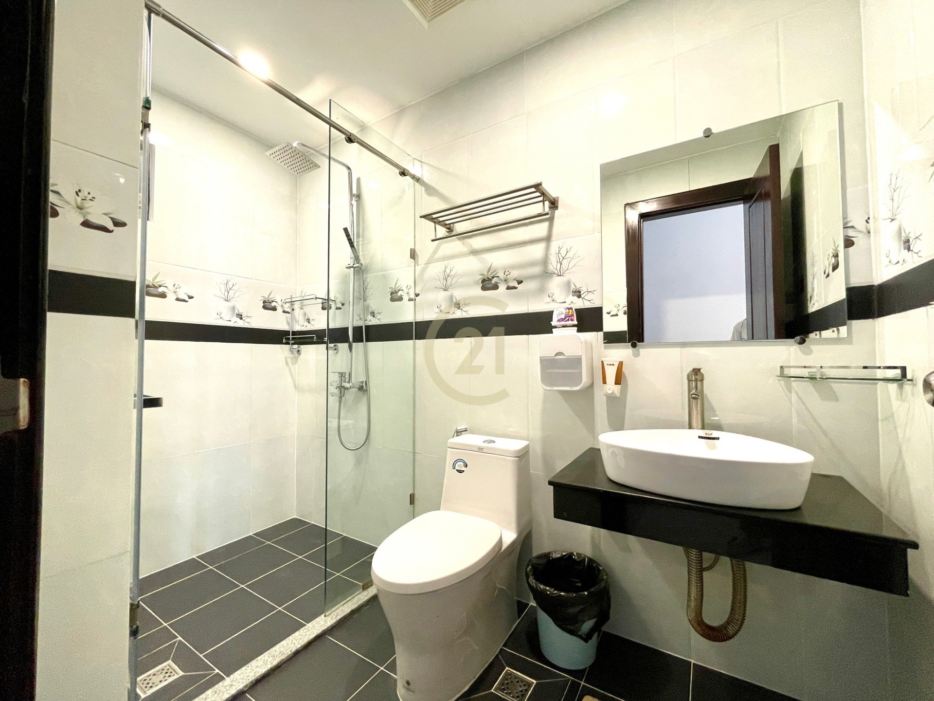 Brand new one bedroom for rent at Toul tom poung