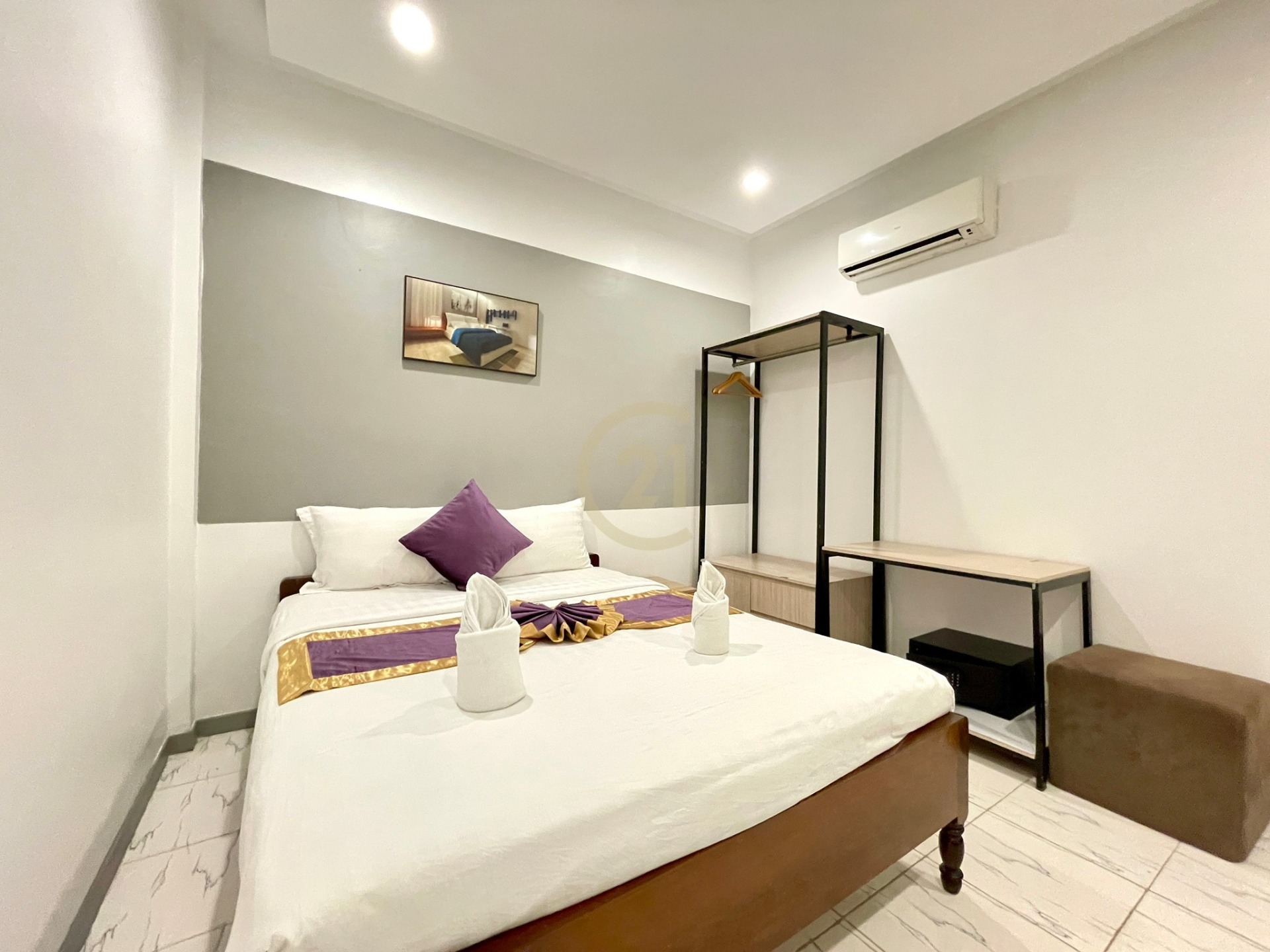 Beautiful 2 bedroom for rent at BKK2