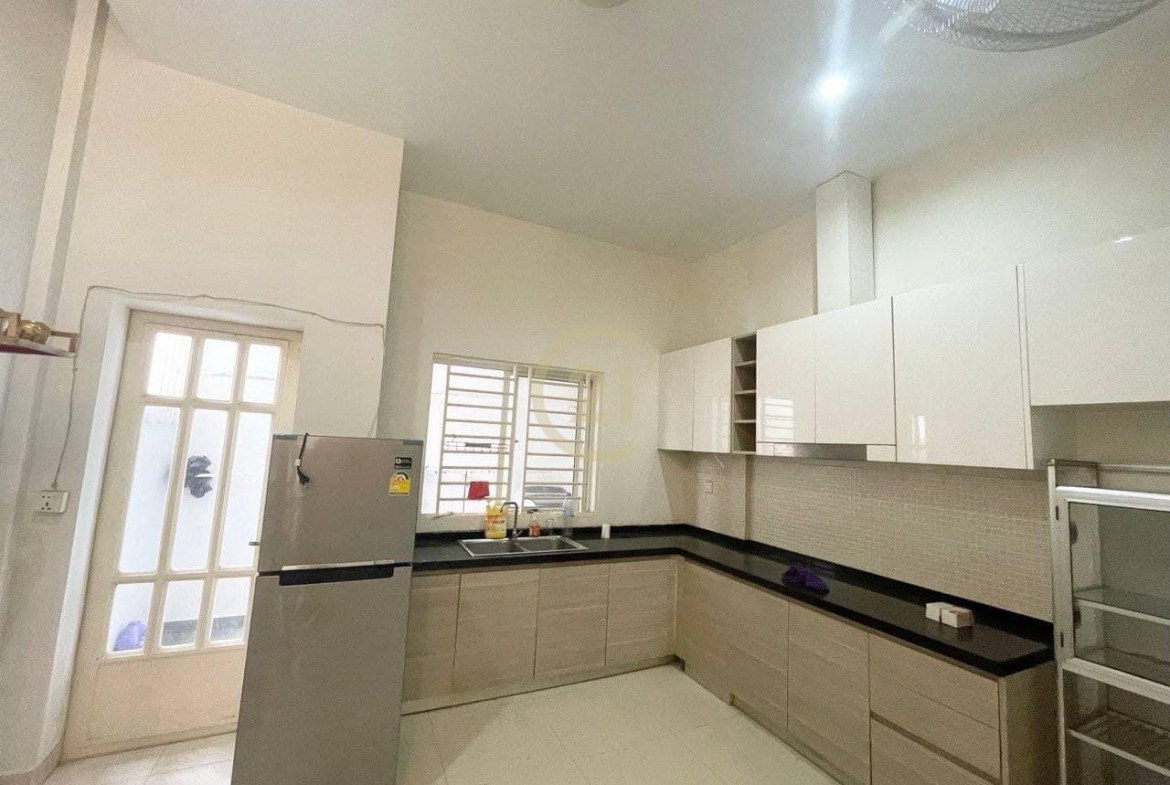 Shop house for sale in Peng hout berng snao