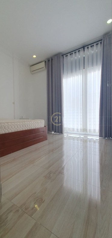 Brand new two bedroom for rent at Toul Tompog