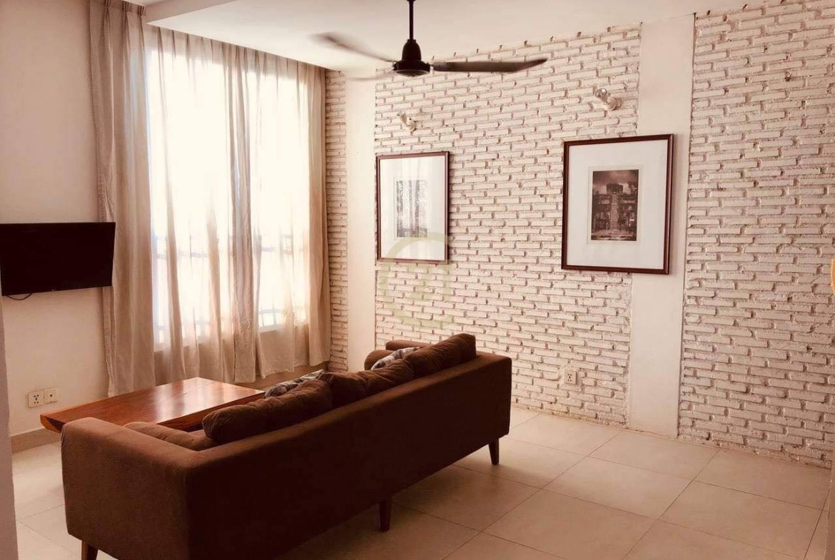 One bedroom for rent on street 2004