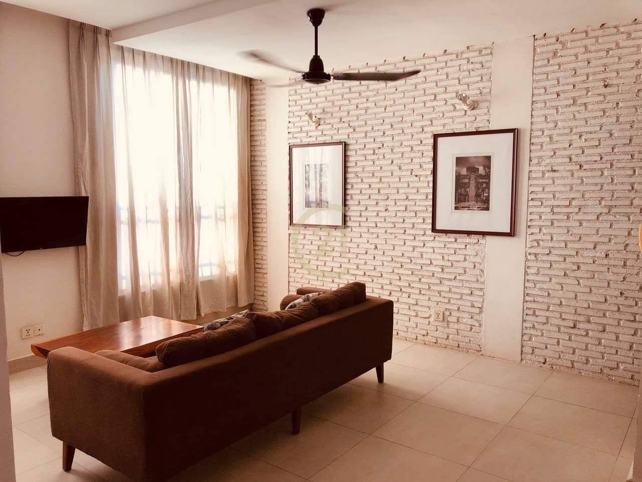 One bedroom for rent on street 2004